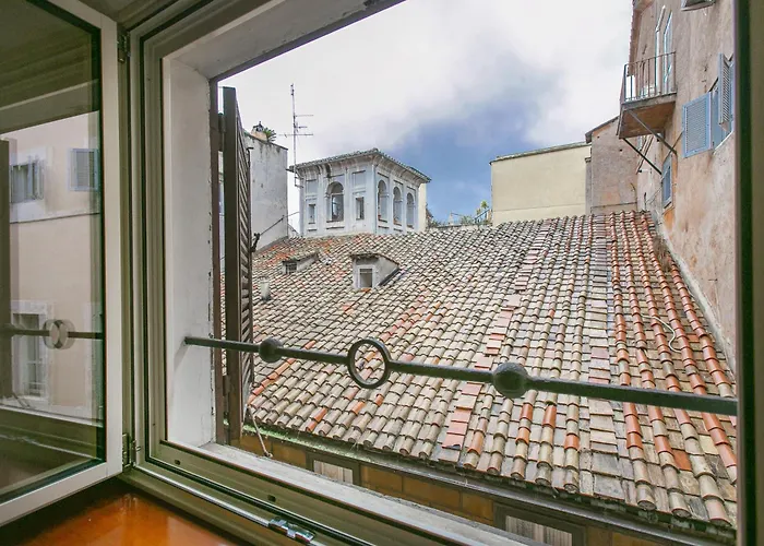 Pantheon Palazzo Nari *